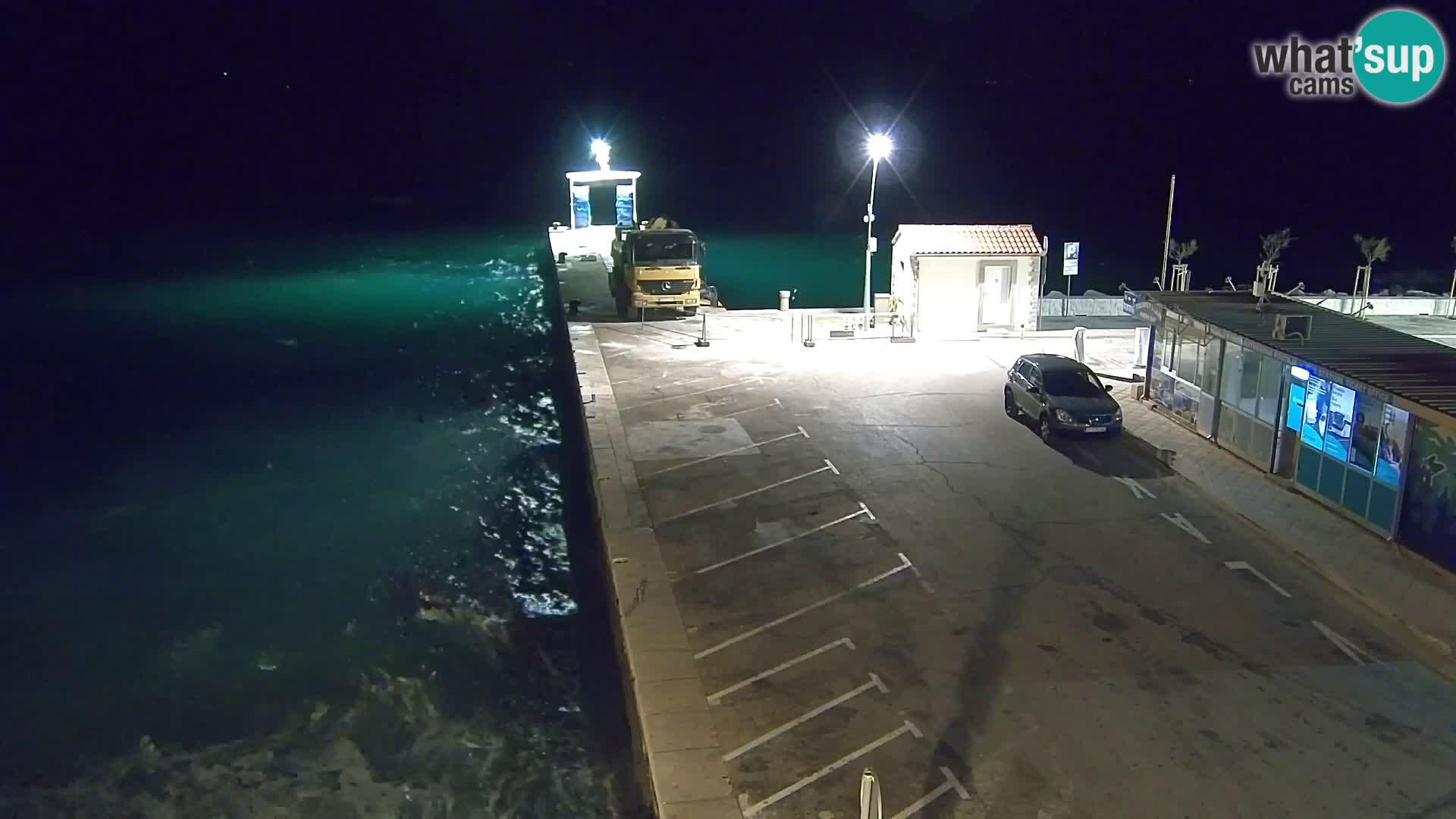 Webcam Bol Centro e Marina – Vista live dal porto di Bol