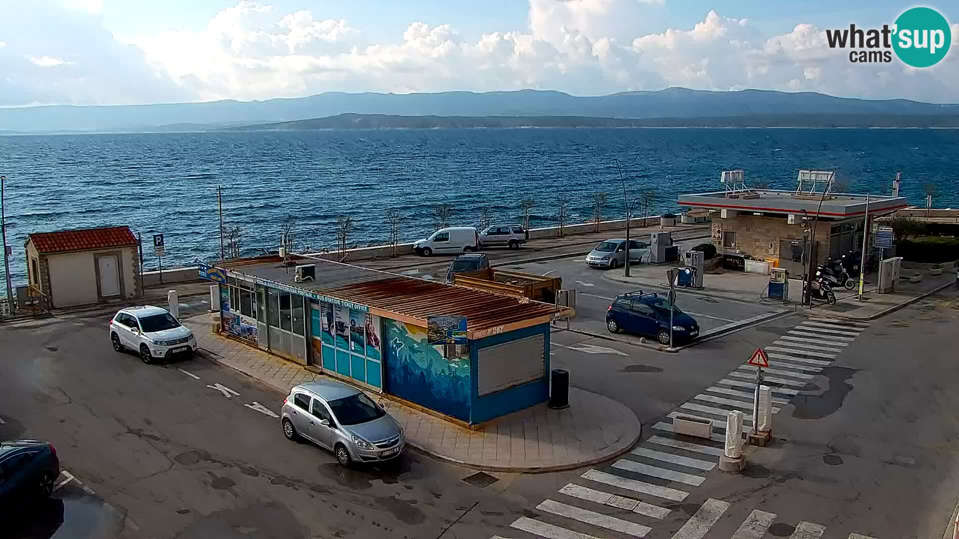 Webcam Bol Centro e Marina – Vista live dal porto di Bol