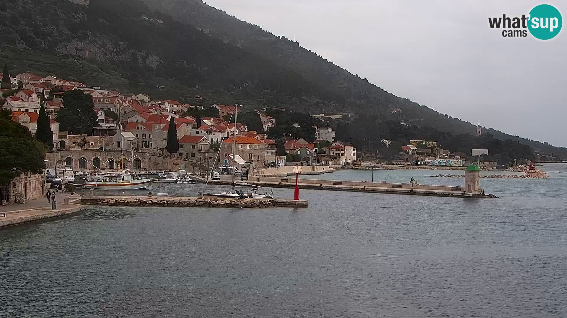 Webcam Bol Hafen & Ortszentrum – Liveblick aus Bol auf der Insel Brač