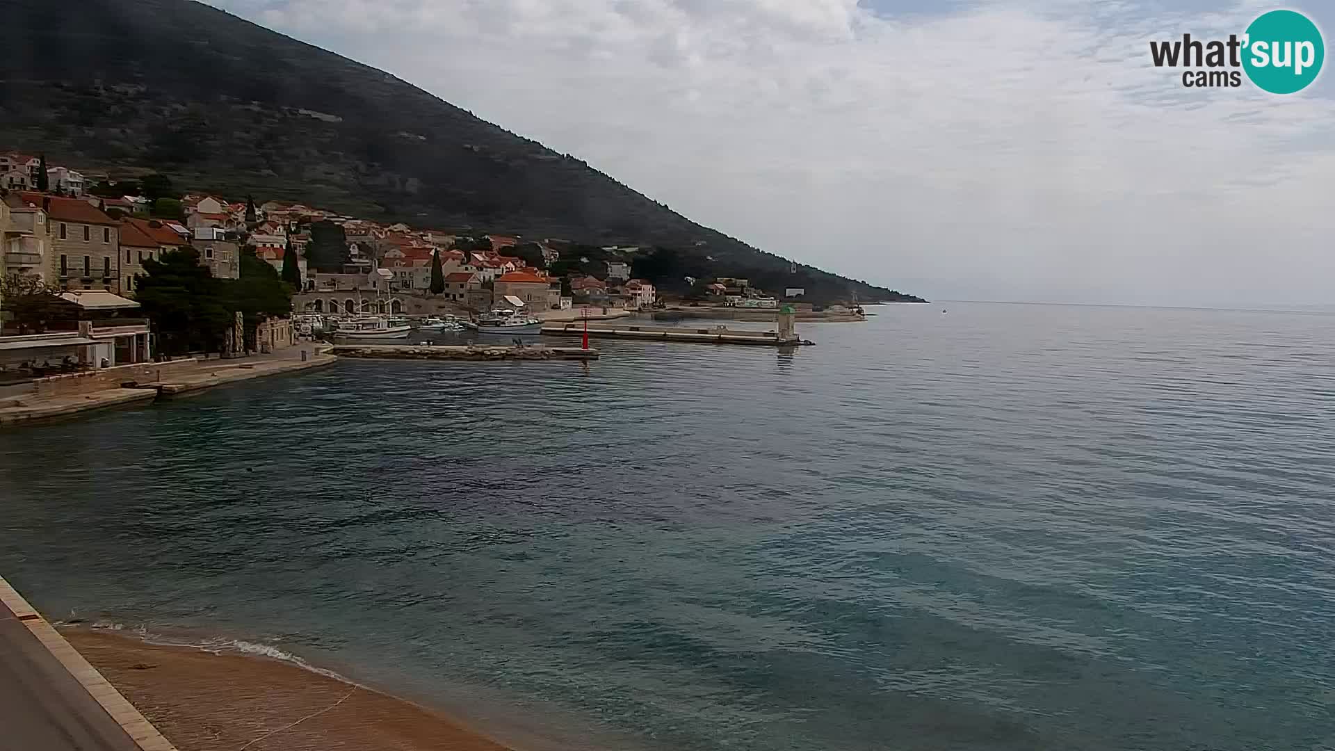 Webcam Bol Hafen & Ortszentrum – Liveblick aus Bol auf der Insel Brač
