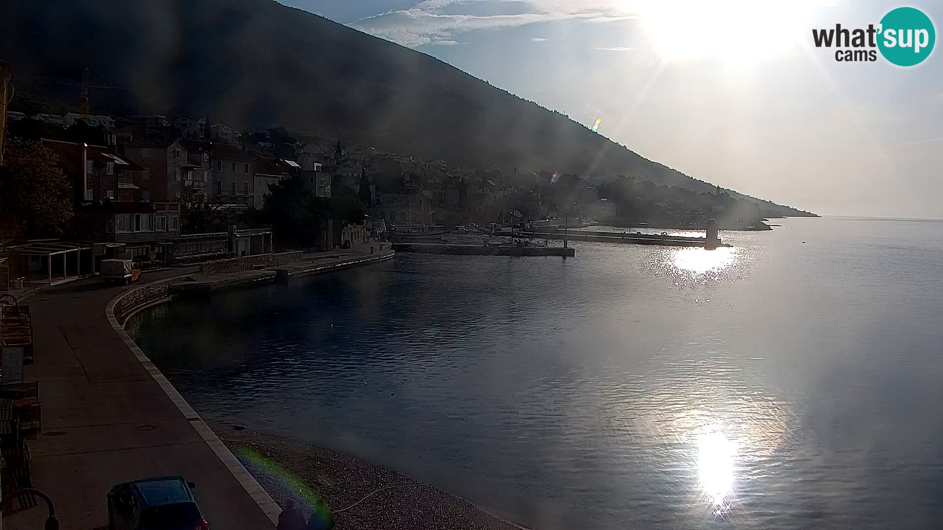 Webcam Bol Centro e Marina – Vista live dal porto di Bol