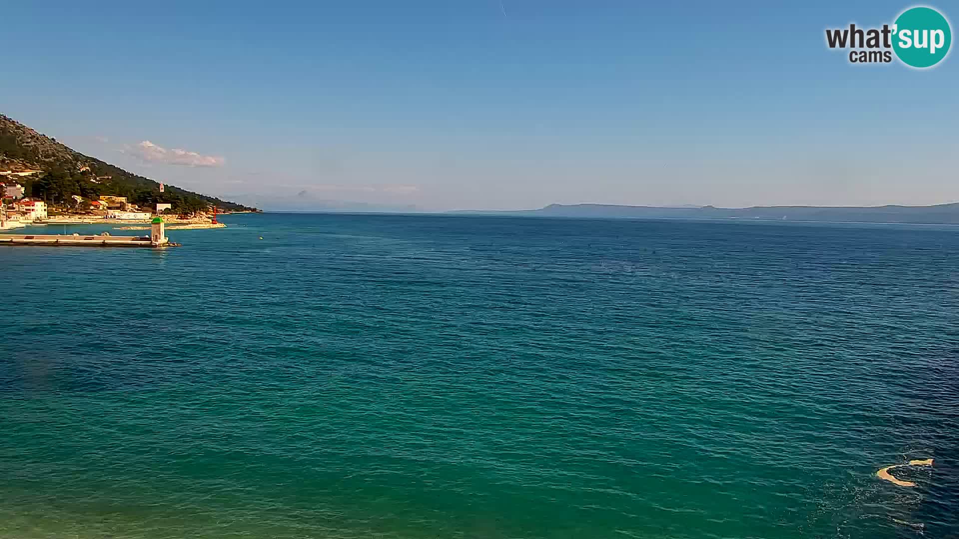 Web kamera Bol – Centar mjesta i marina | Pogled uživo