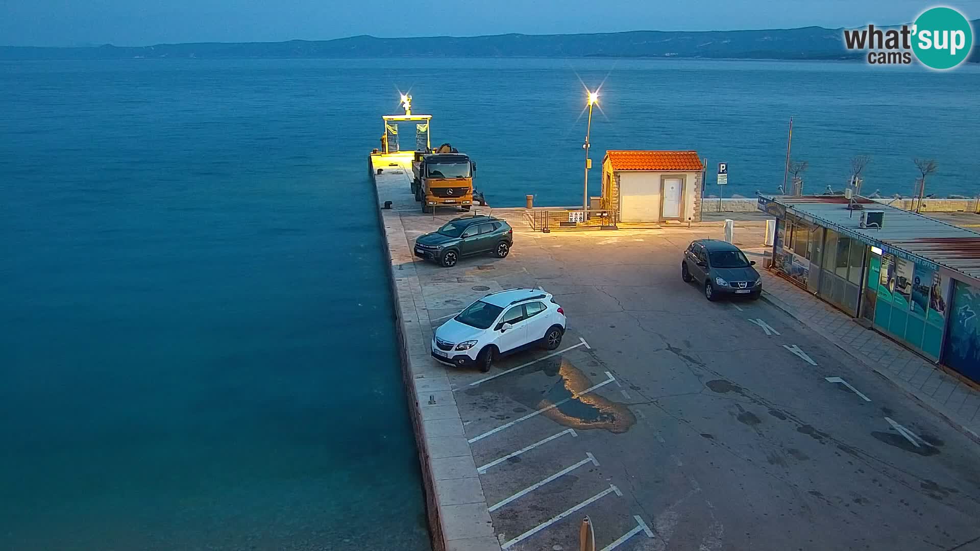 Webcam Bol Town Center & Marina – Live View from Bol, Brač