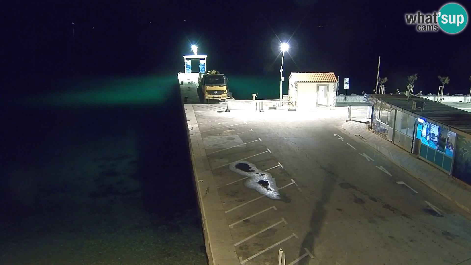 Webcam Bol Centro e Marina – Vista live dal porto di Bol