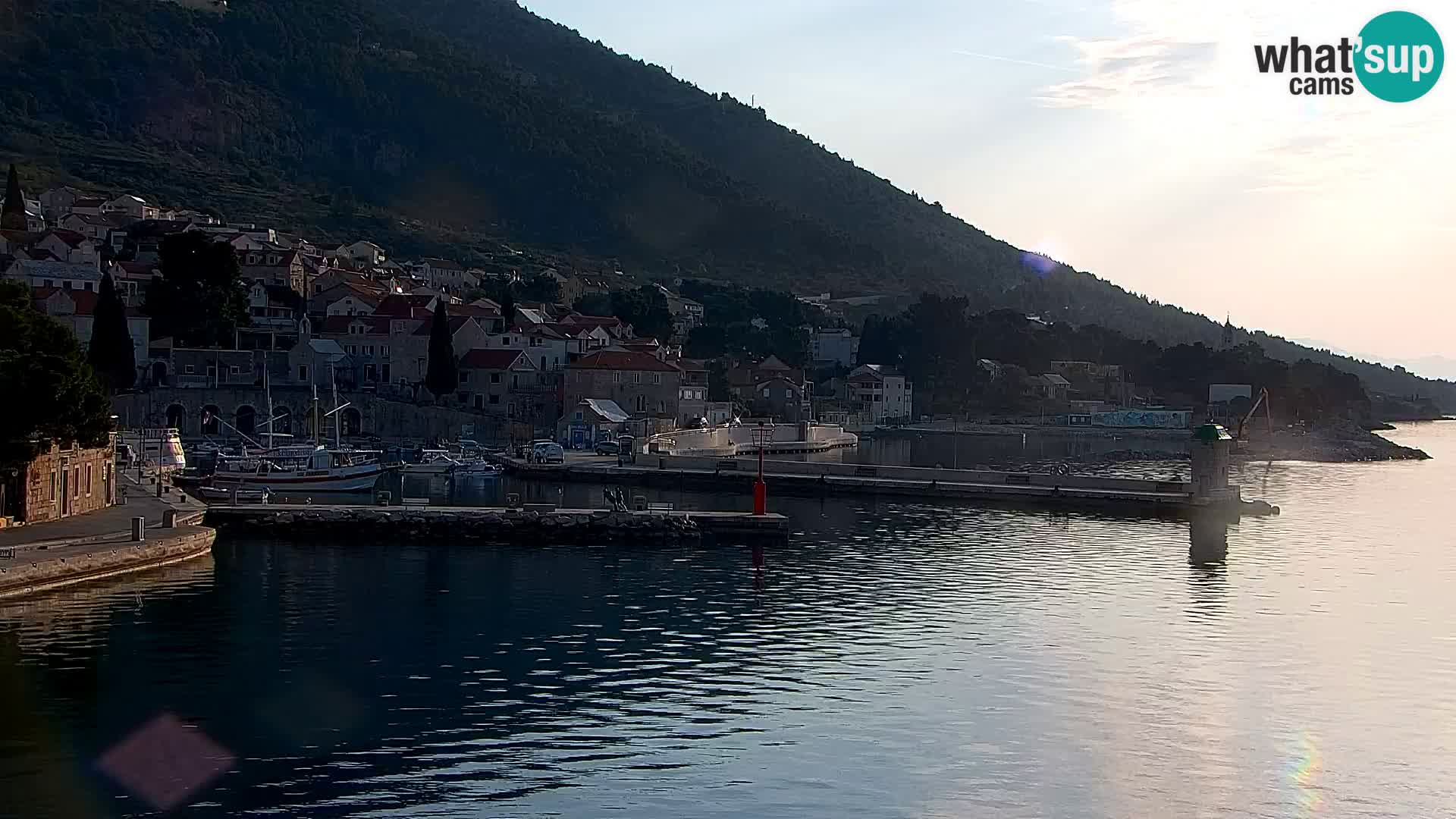 Webcam Bol Town Center & Marina – Live View from Bol, Brač