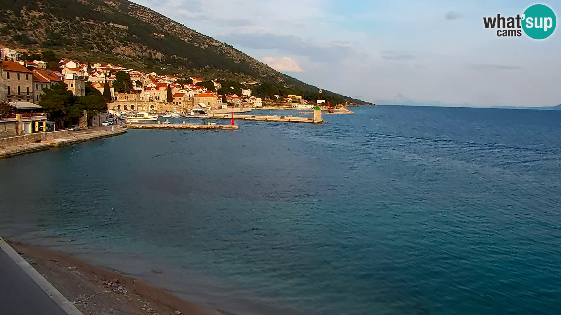 Webcam Bol Hafen & Ortszentrum – Liveblick aus Bol auf der Insel Brač