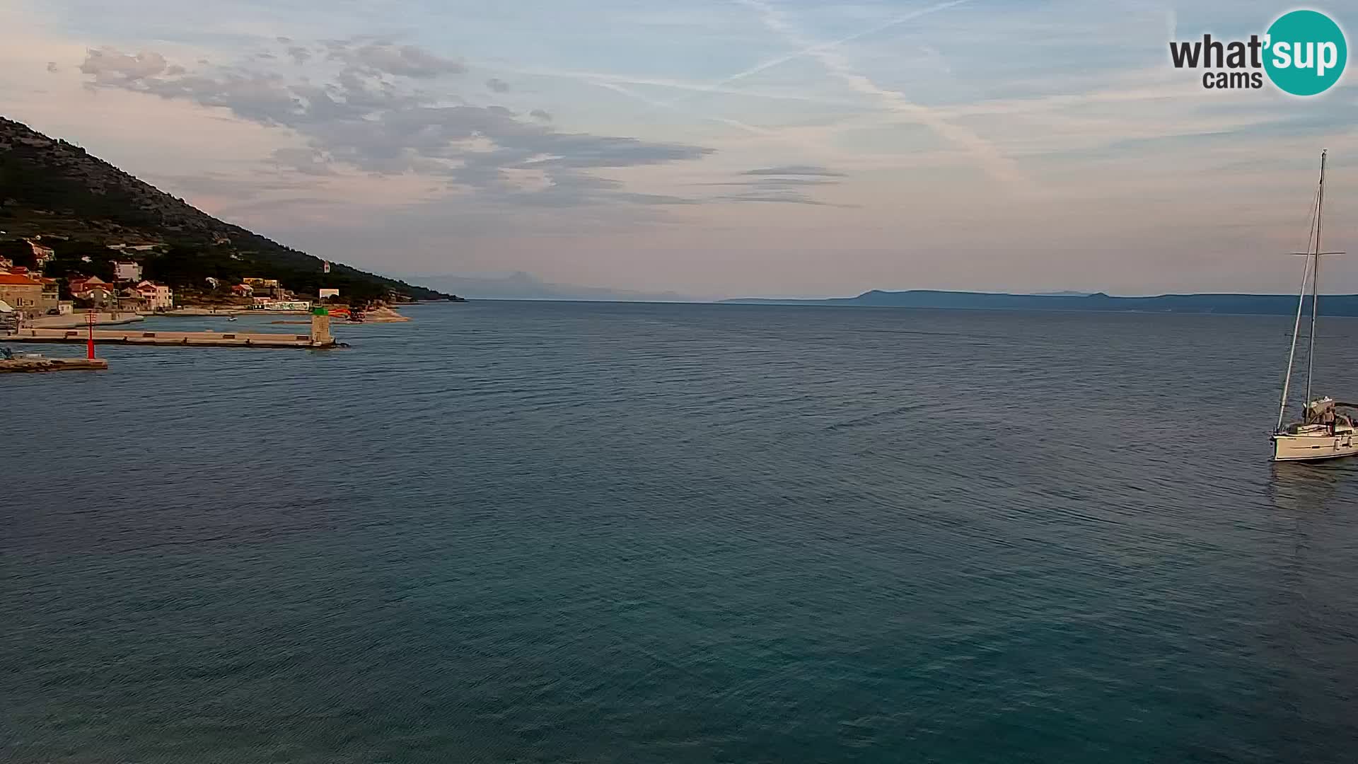 Webcam Bol Town Center & Marina – Live View from Bol, Brač