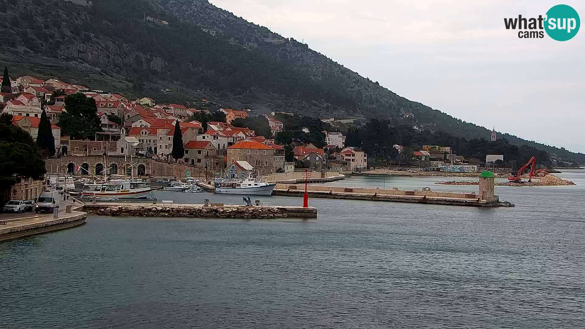 Webcam Bol Town Center & Marina – Live View from Bol, Brač