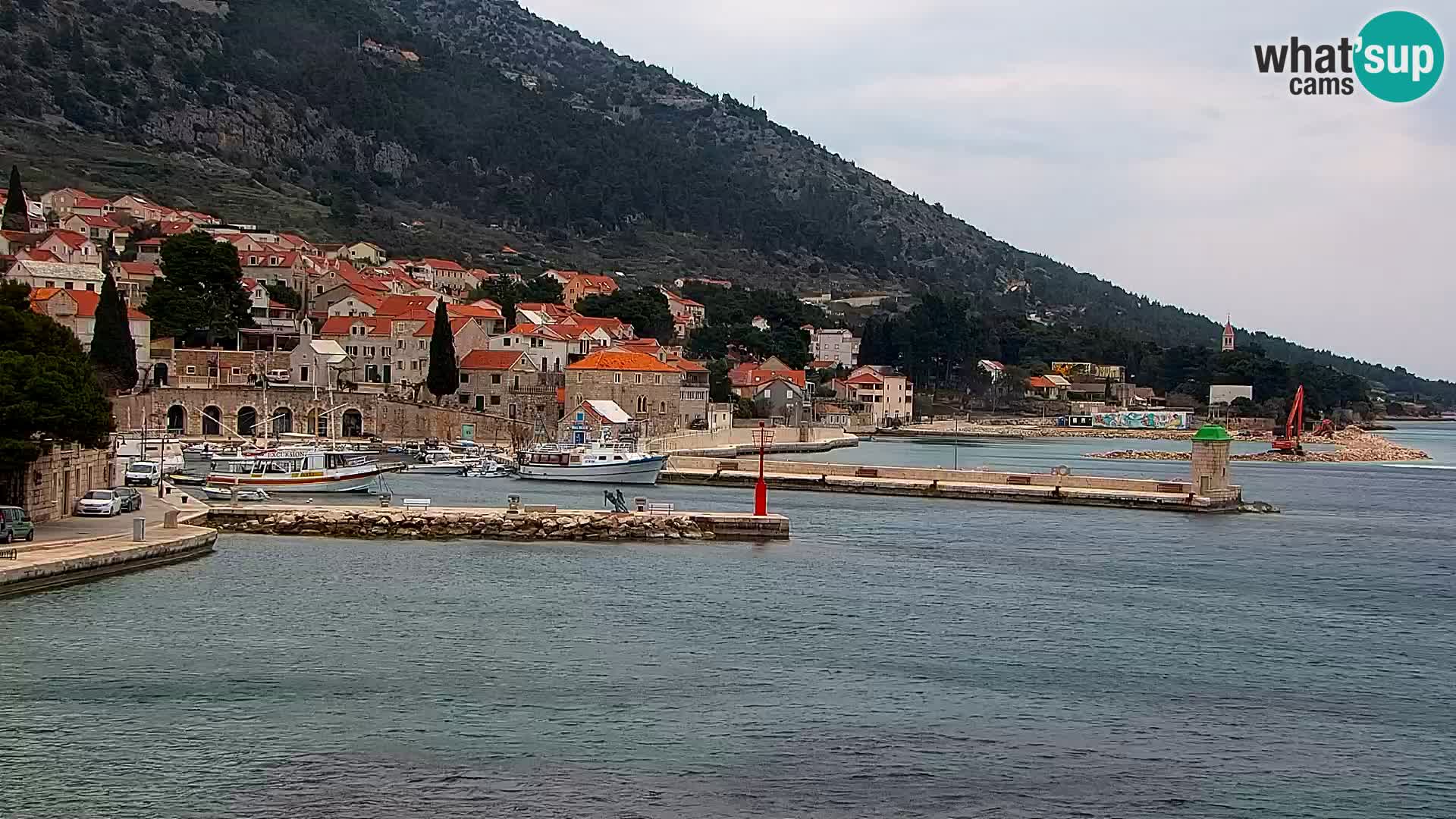 Webcam Bol Town Center & Marina – Live View from Bol, Brač