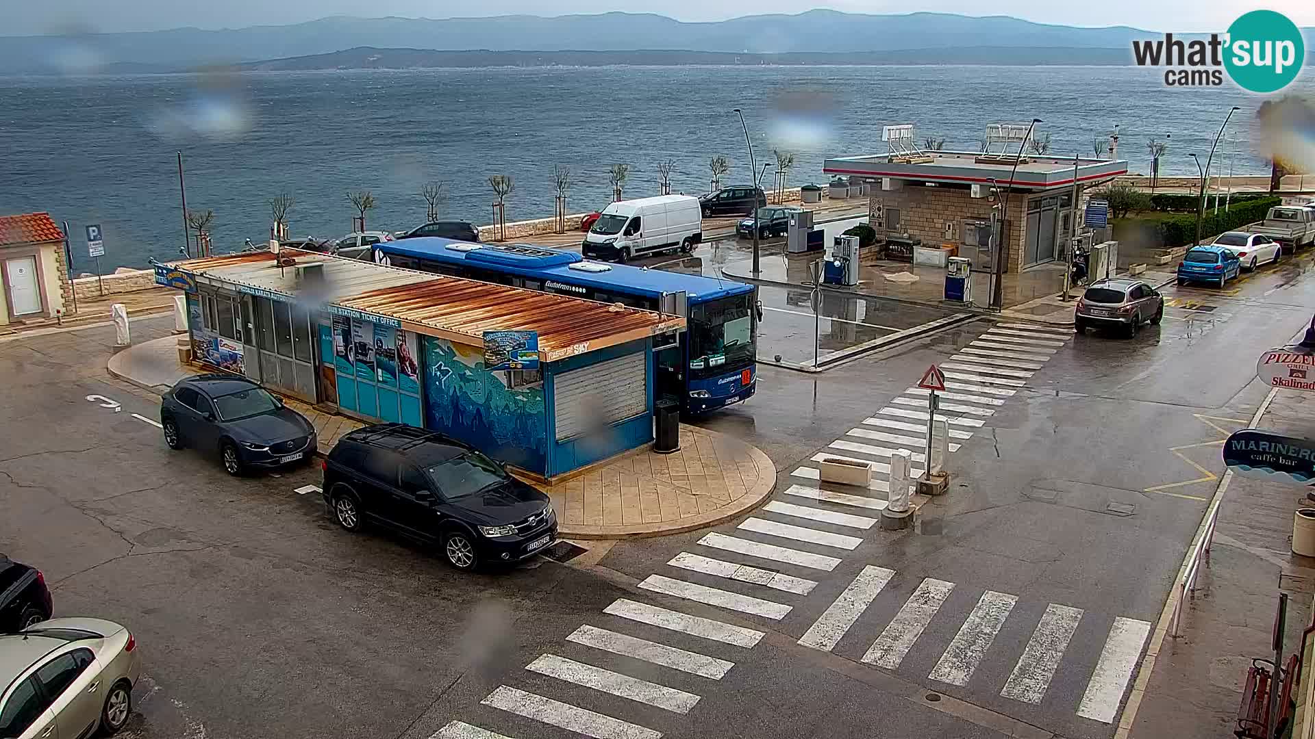 Webcam Bol Centro e Marina – Vista live dal porto di Bol