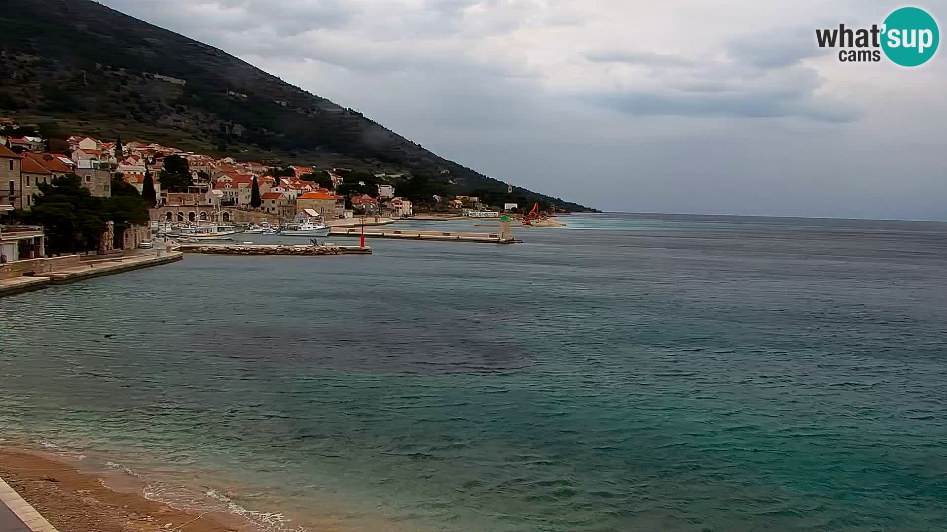 Webcam Bol Hafen & Ortszentrum – Liveblick aus Bol auf der Insel Brač
