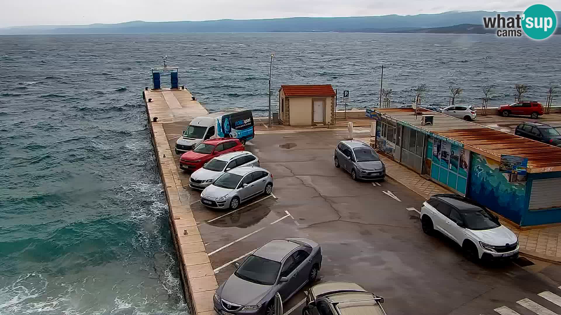 Webcam Bol Centro e Marina – Vista live dal porto di Bol