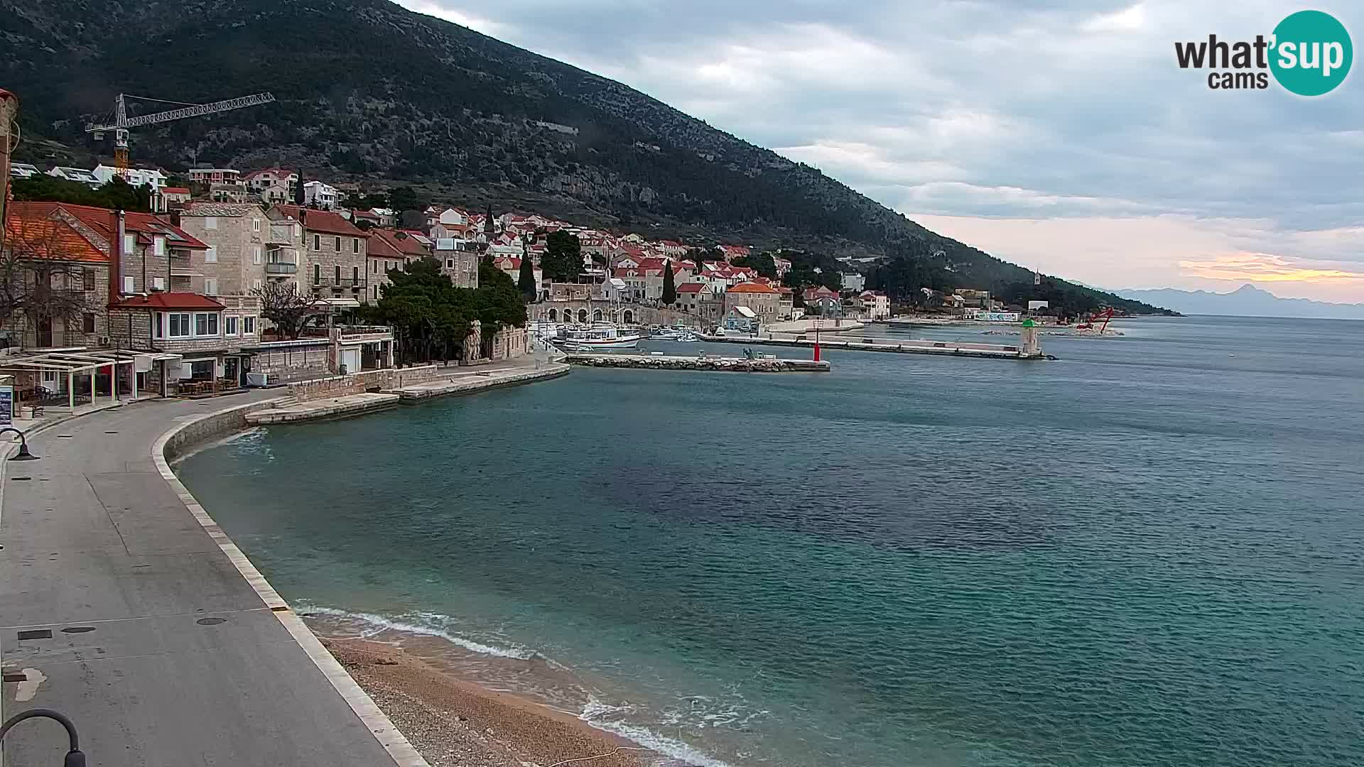 Webcam Bol Town Center & Marina – Live View from Bol, Brač