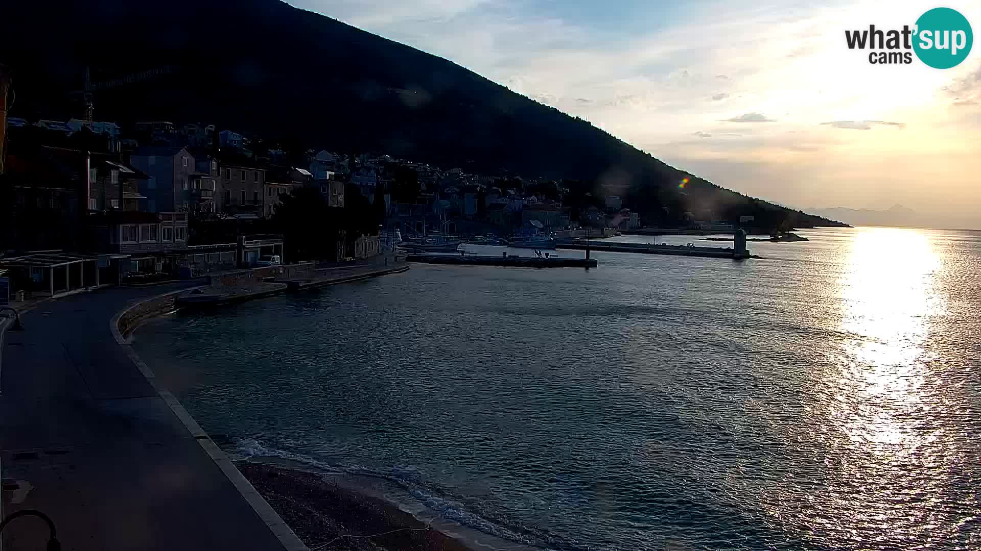 Webcam Bol Town Center & Marina – Live View from Bol, Brač