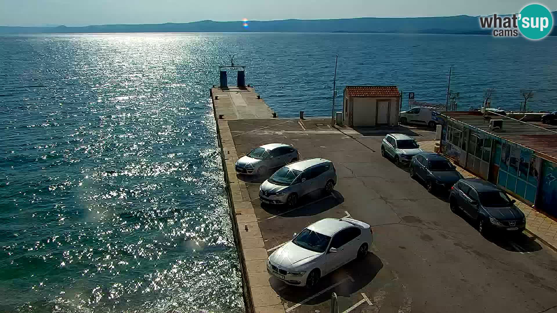 Webcam Bol Centro e Marina – Vista live dal porto di Bol