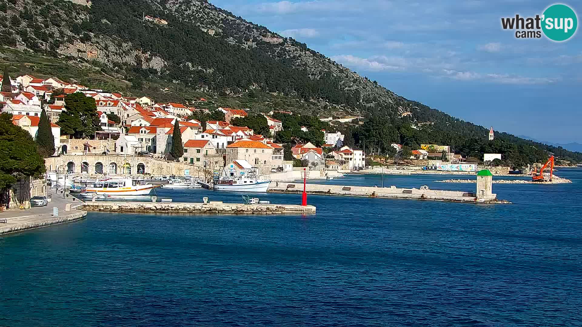 Webcam Bol Town Center & Marina – Live View from Bol, Brač