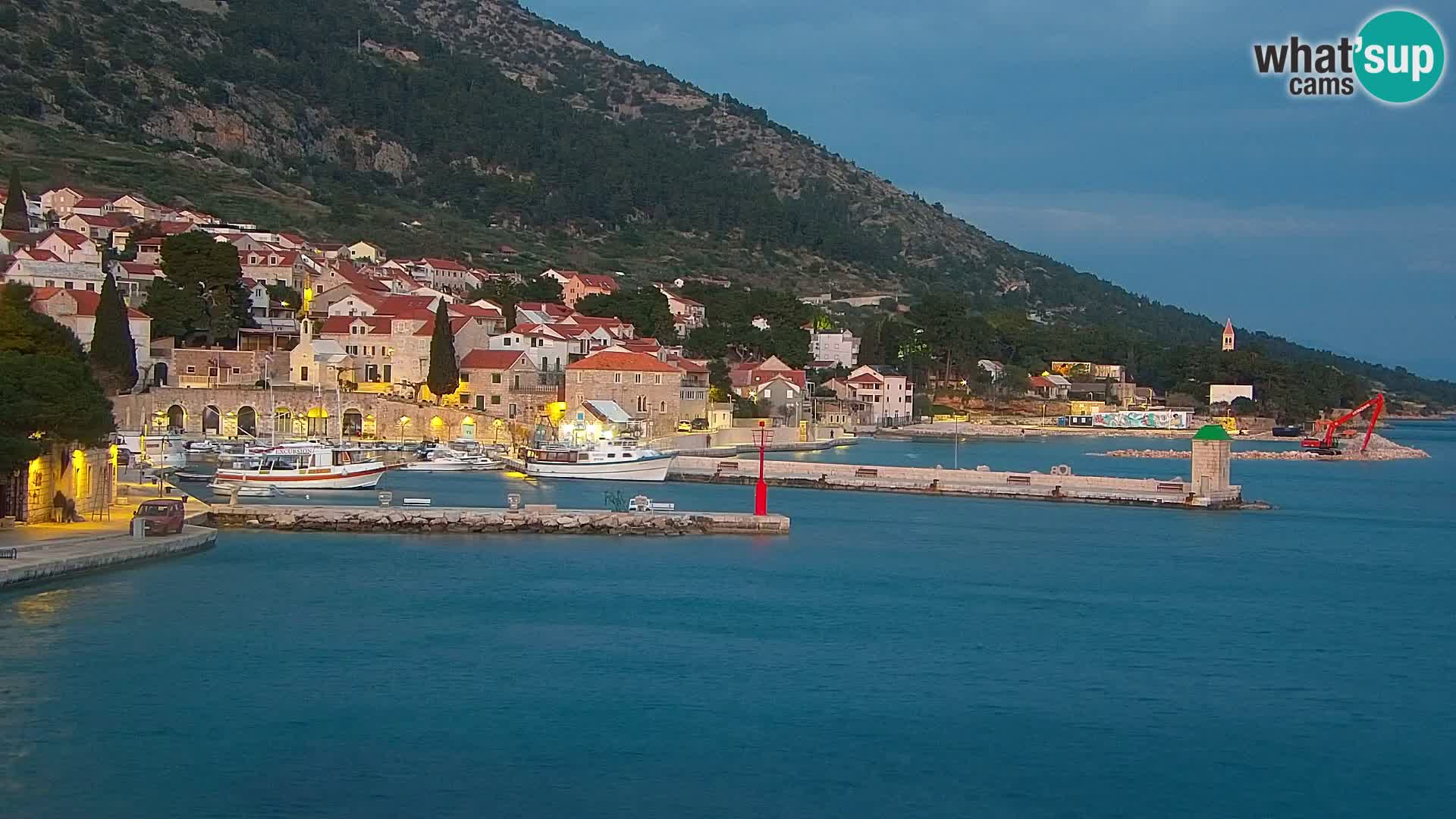 Webcam Bol Hafen & Ortszentrum – Liveblick aus Bol auf der Insel Brač