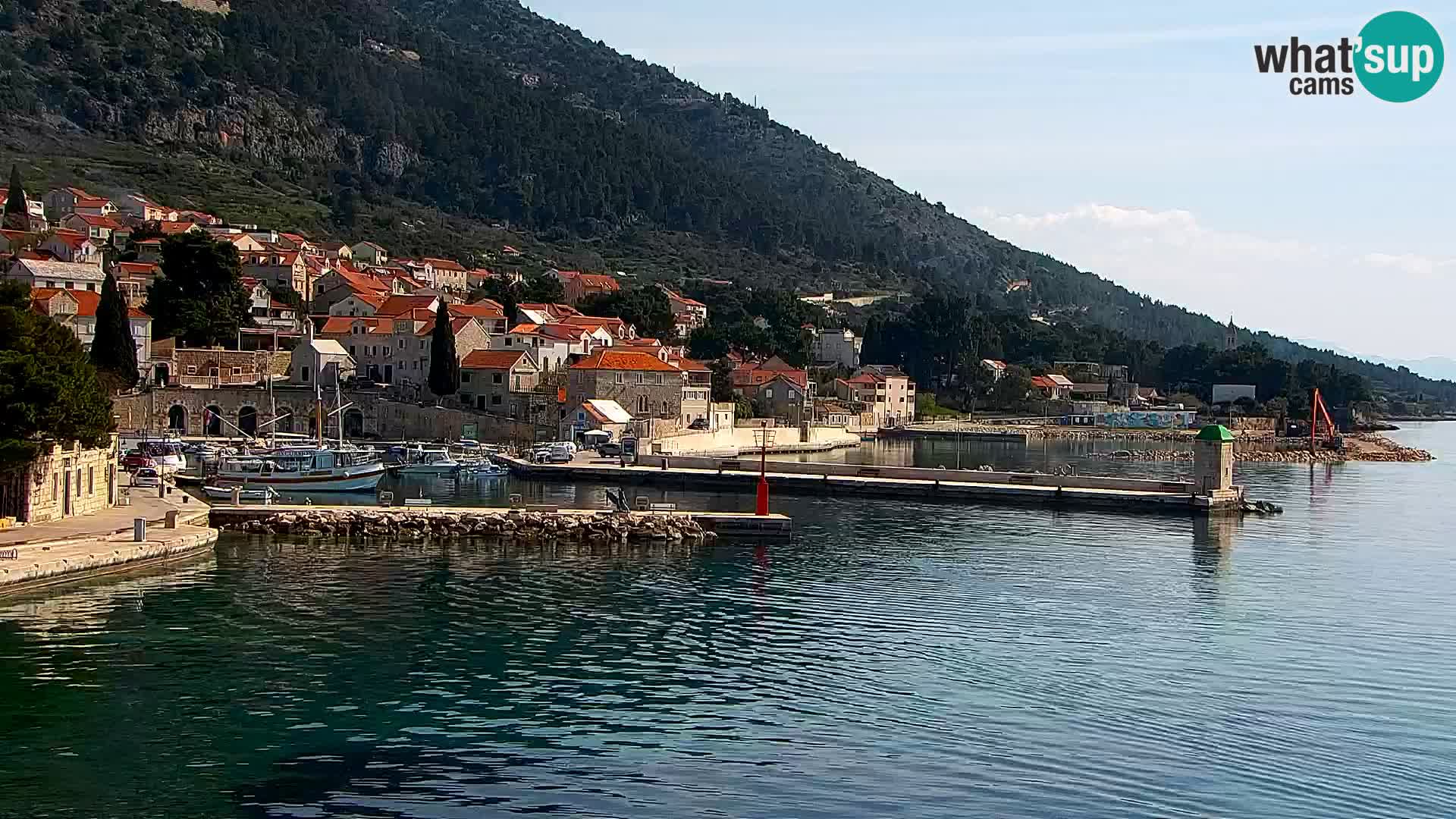 Webcam Bol Hafen & Ortszentrum – Liveblick aus Bol auf der Insel Brač