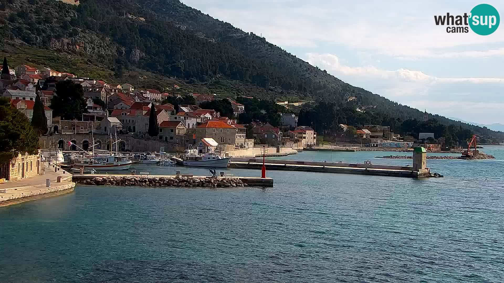 Webcam Bol Town Center & Marina – Live View from Bol, Brač