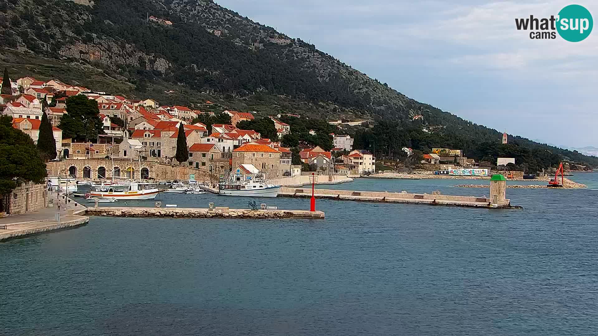 Webcam Bol Town Center & Marina – Live View from Bol, Brač