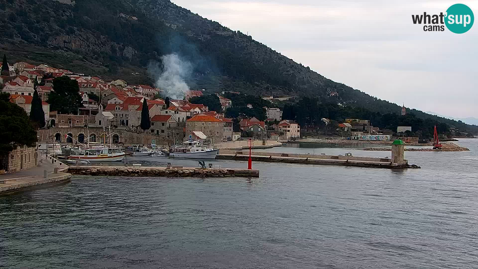 Webcam Bol Hafen & Ortszentrum – Liveblick aus Bol auf der Insel Brač