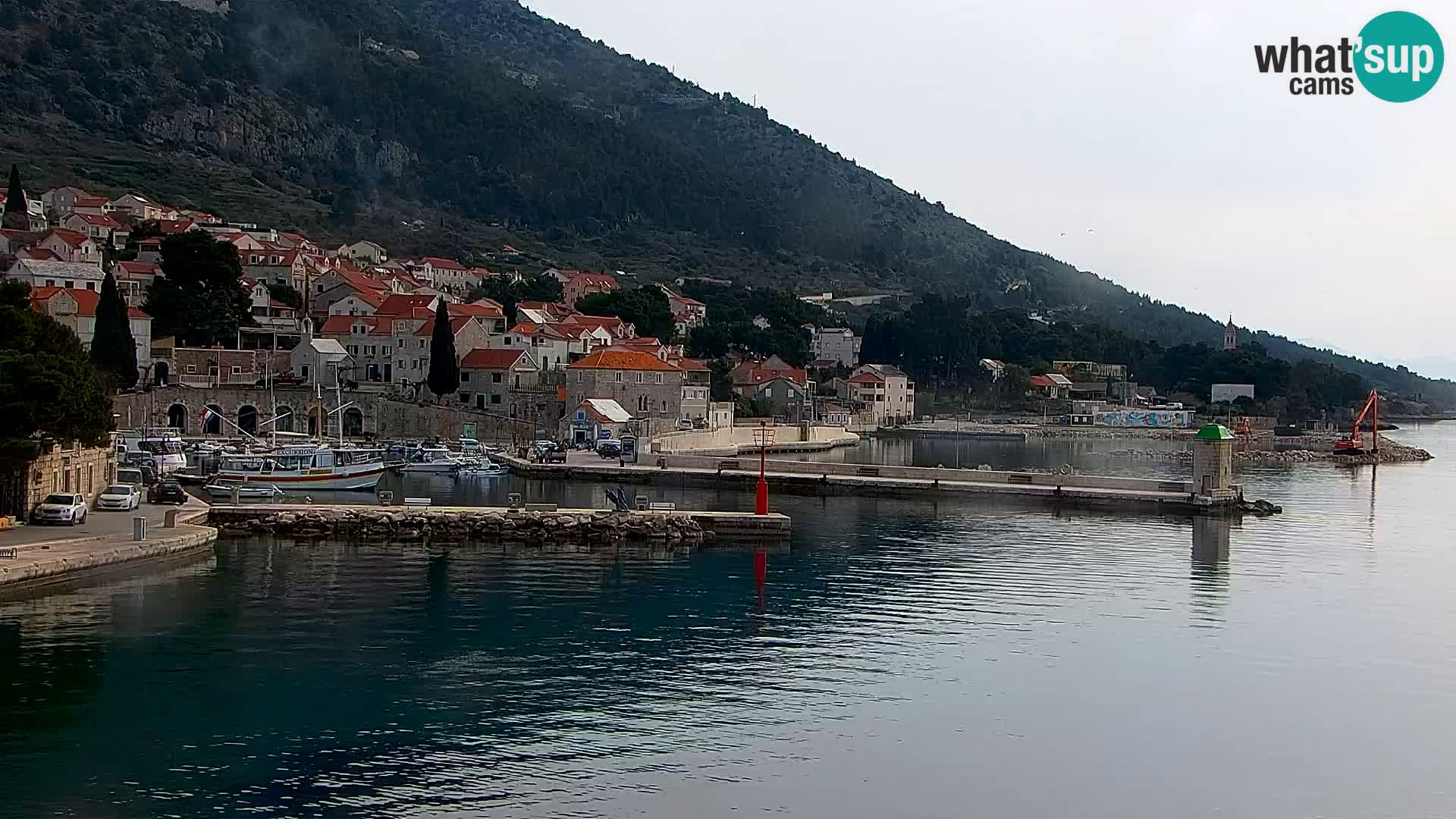 Webcam Bol Hafen & Ortszentrum – Liveblick aus Bol auf der Insel Brač
