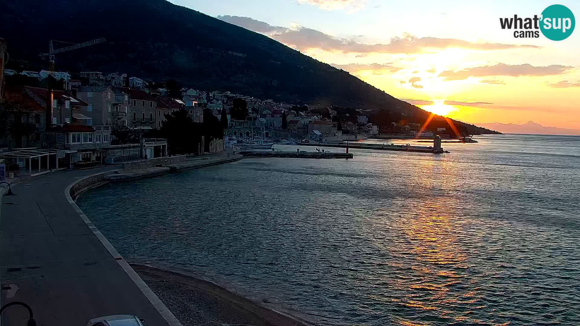 Webcam Bol Centro e Marina – Vista live dal porto di Bol