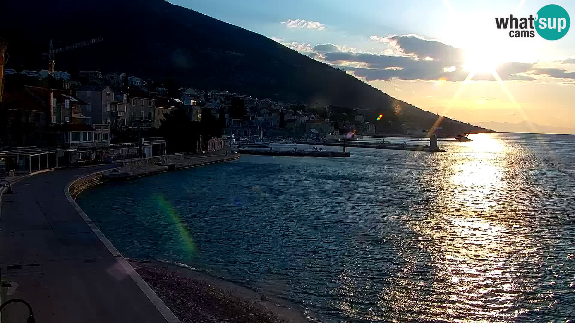 Webcam Bol Town Center & Marina – Live View from Bol, Brač