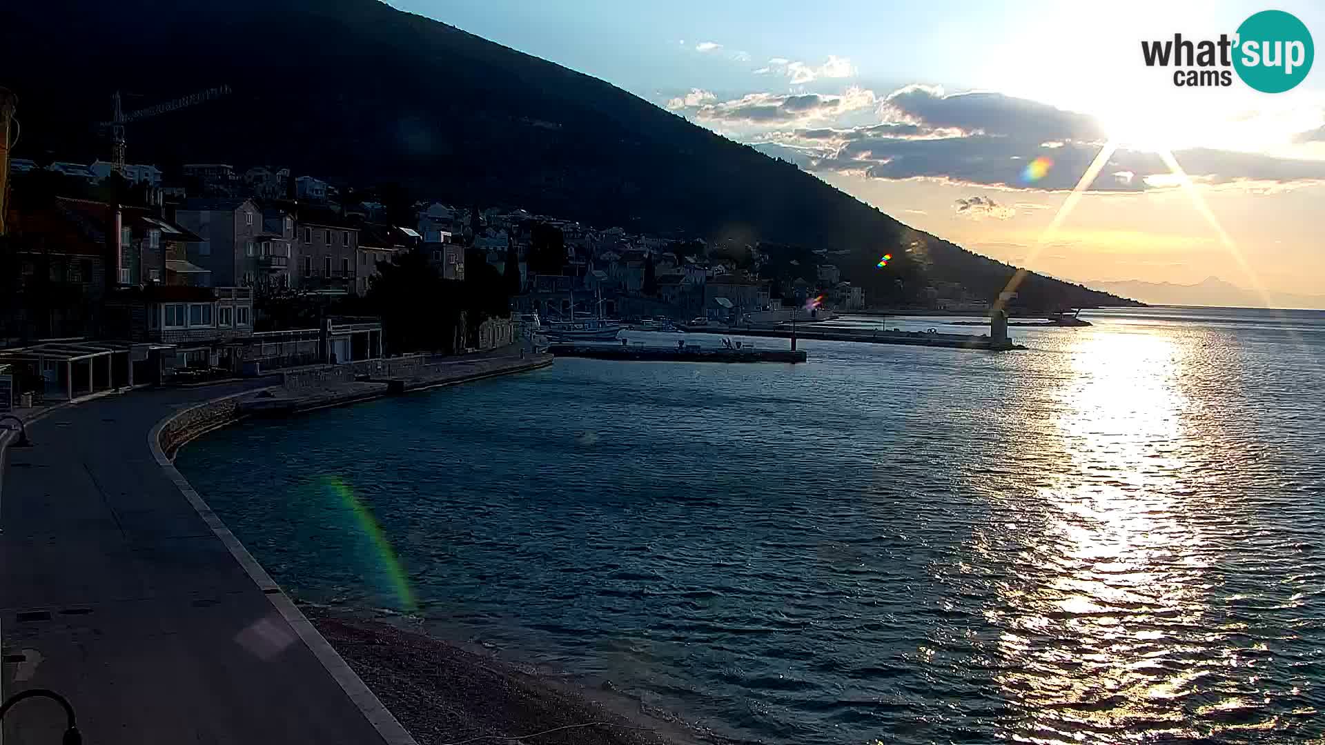 Webcam Bol Town Center & Marina – Live View from Bol, Brač