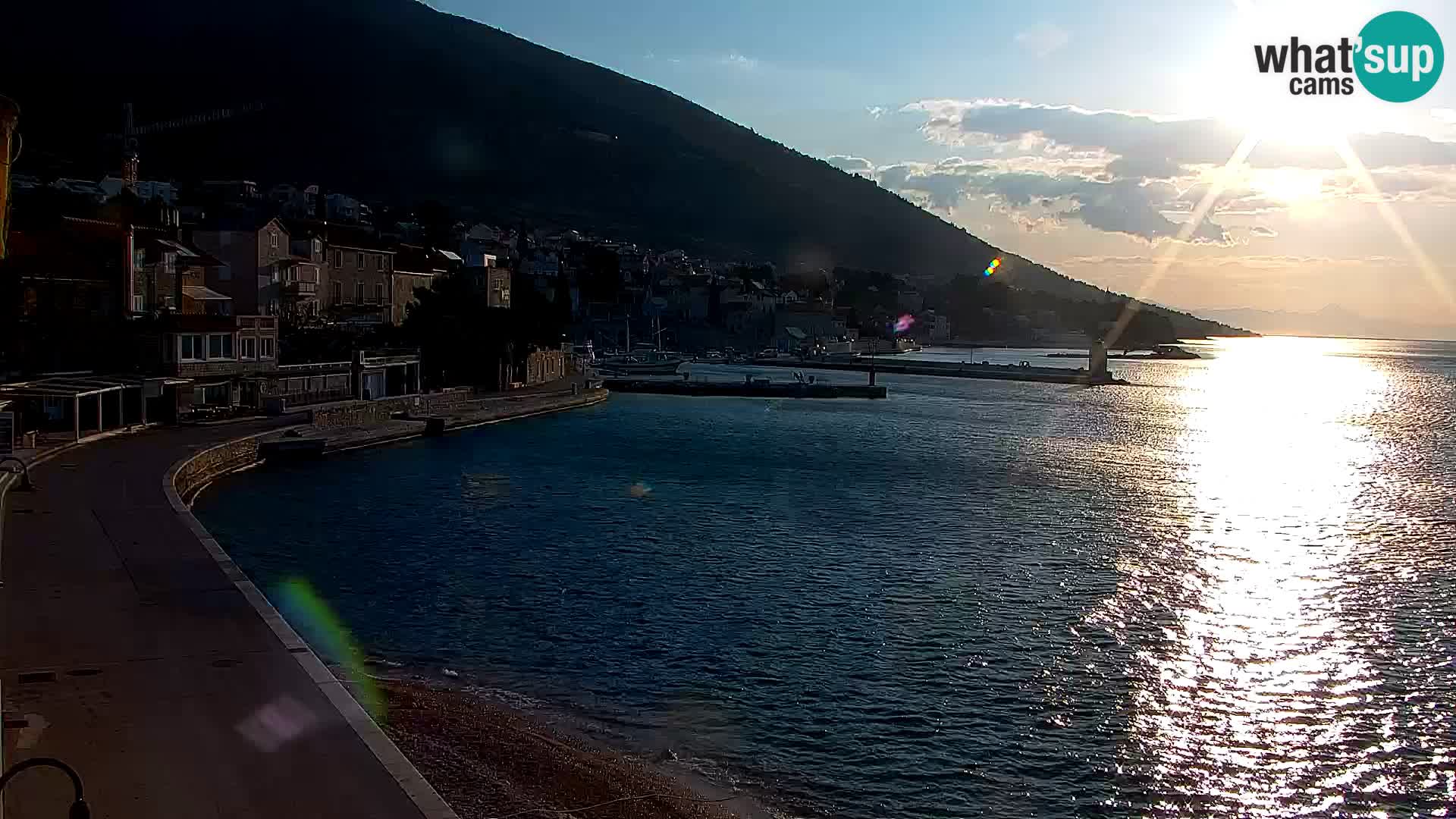 Webcam Bol Town Center & Marina – Live View from Bol, Brač