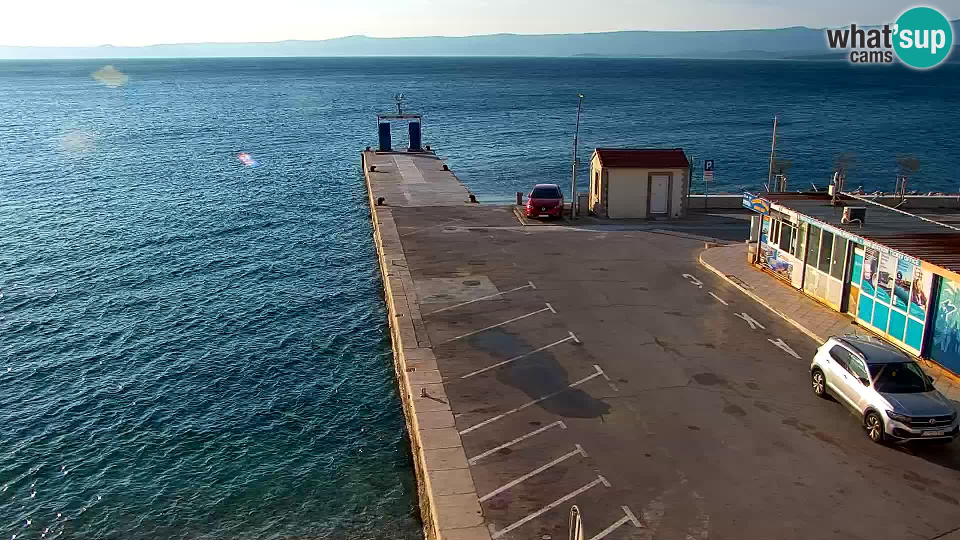 Webcam Bol Centro e Marina – Vista live dal porto di Bol