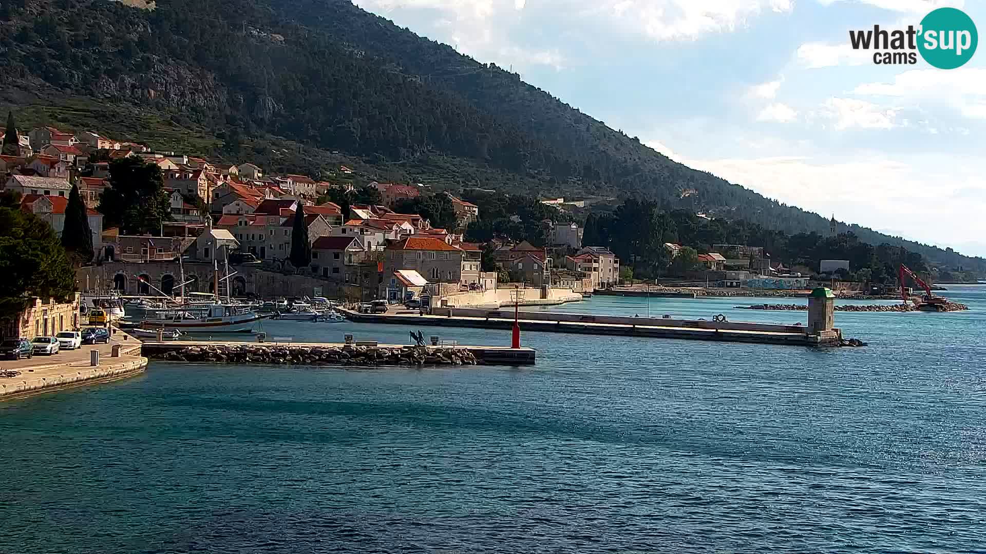 Webcam Bol Centro e Marina – Vista live dal porto di Bol