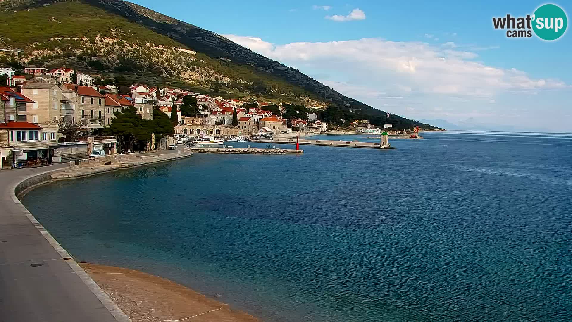 Webcam Bol Centro e Marina – Vista live dal porto di Bol