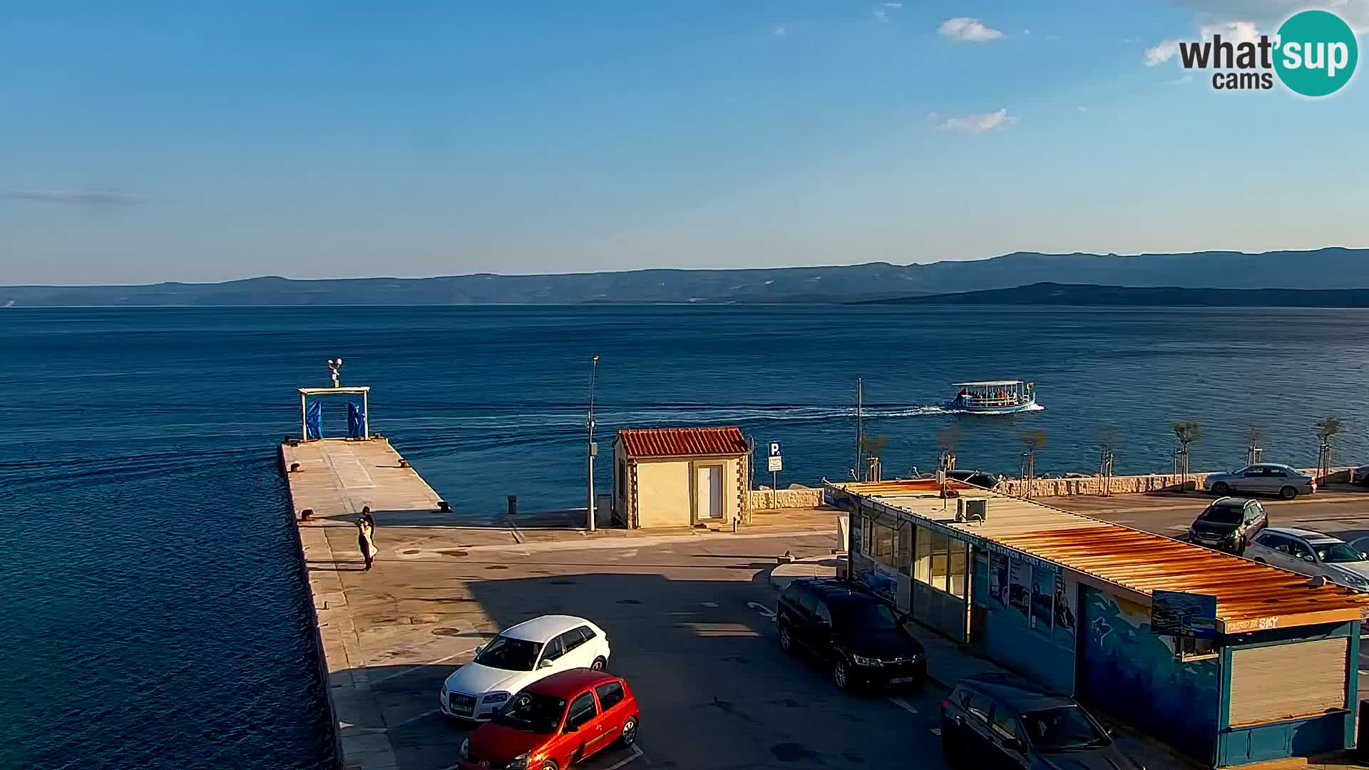 Webcam Bol Centro e Marina – Vista live dal porto di Bol