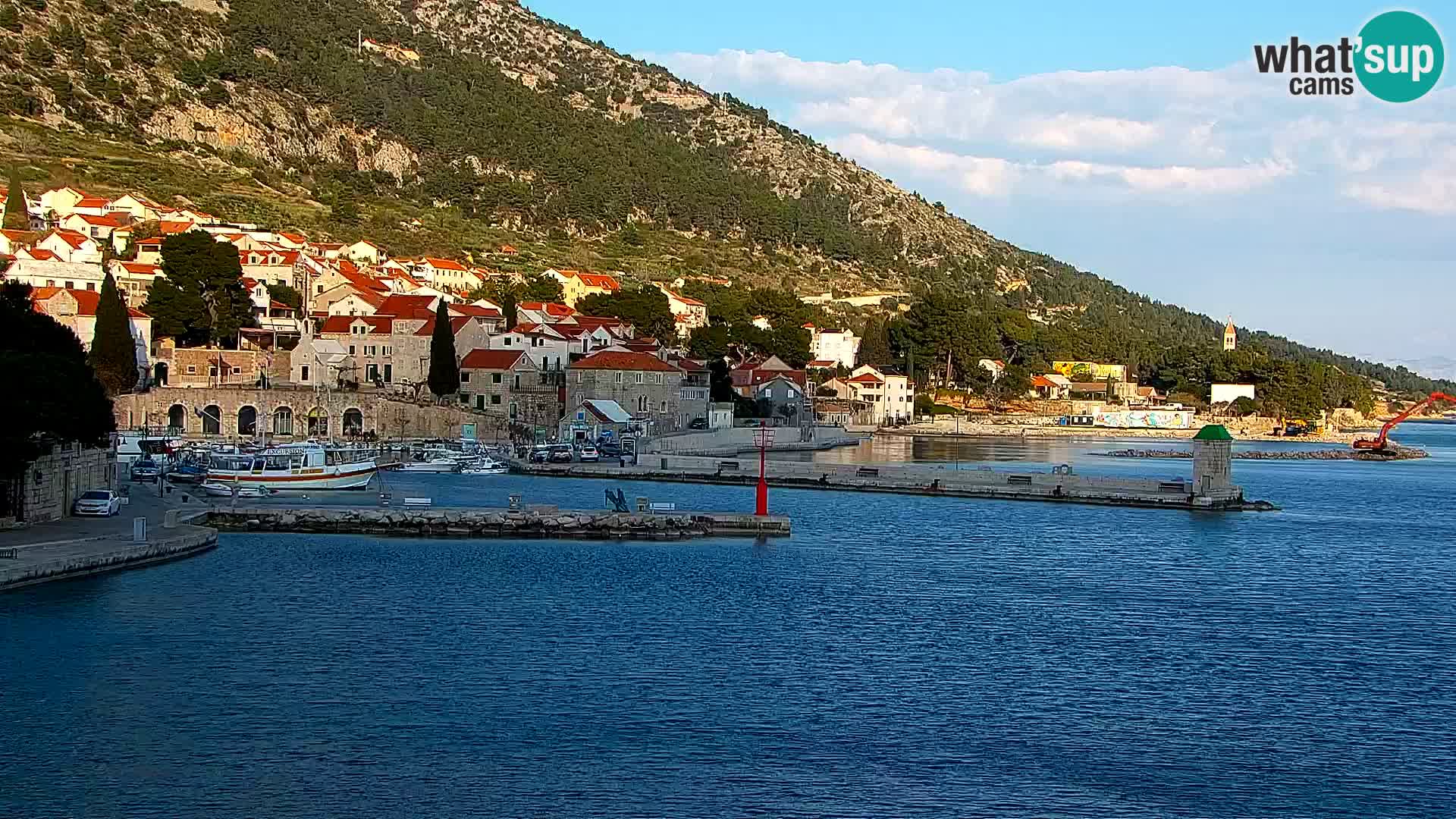 Webcam Bol Town Center & Marina – Live View from Bol, Brač