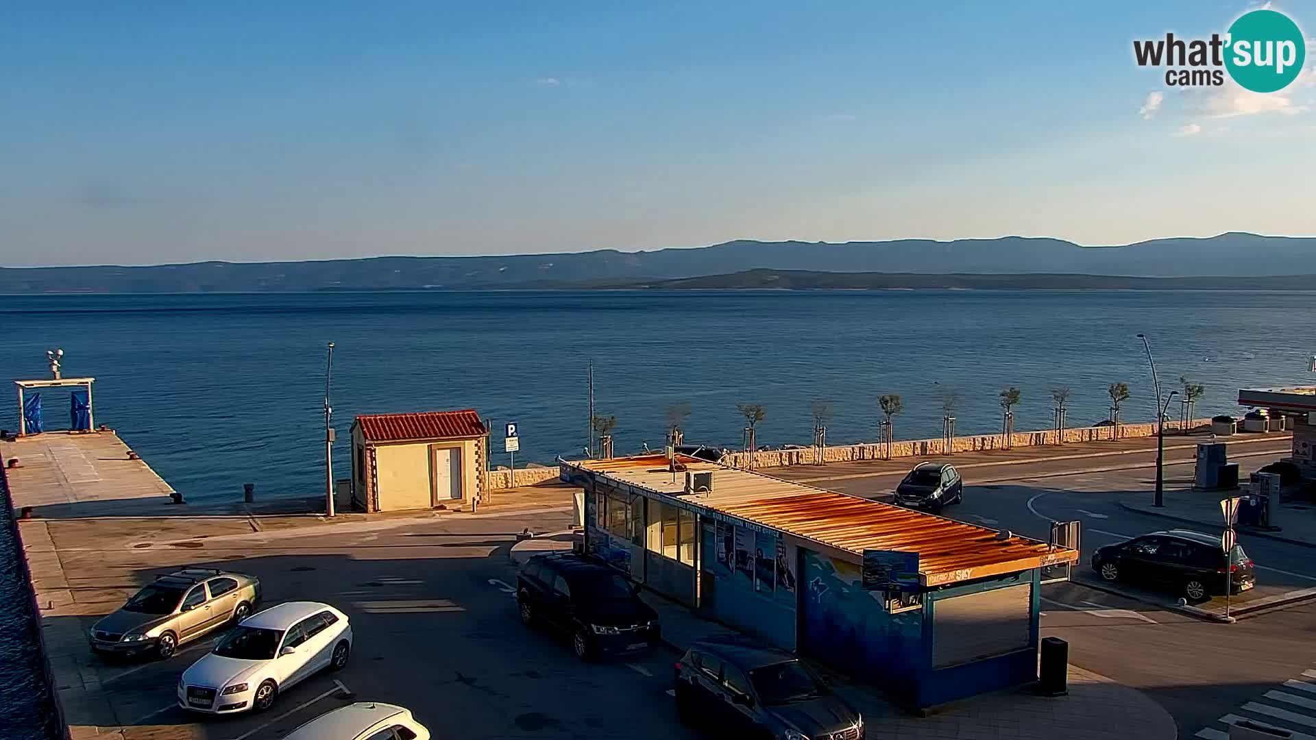 Webcam Bol Centro e Marina – Vista live dal porto di Bol