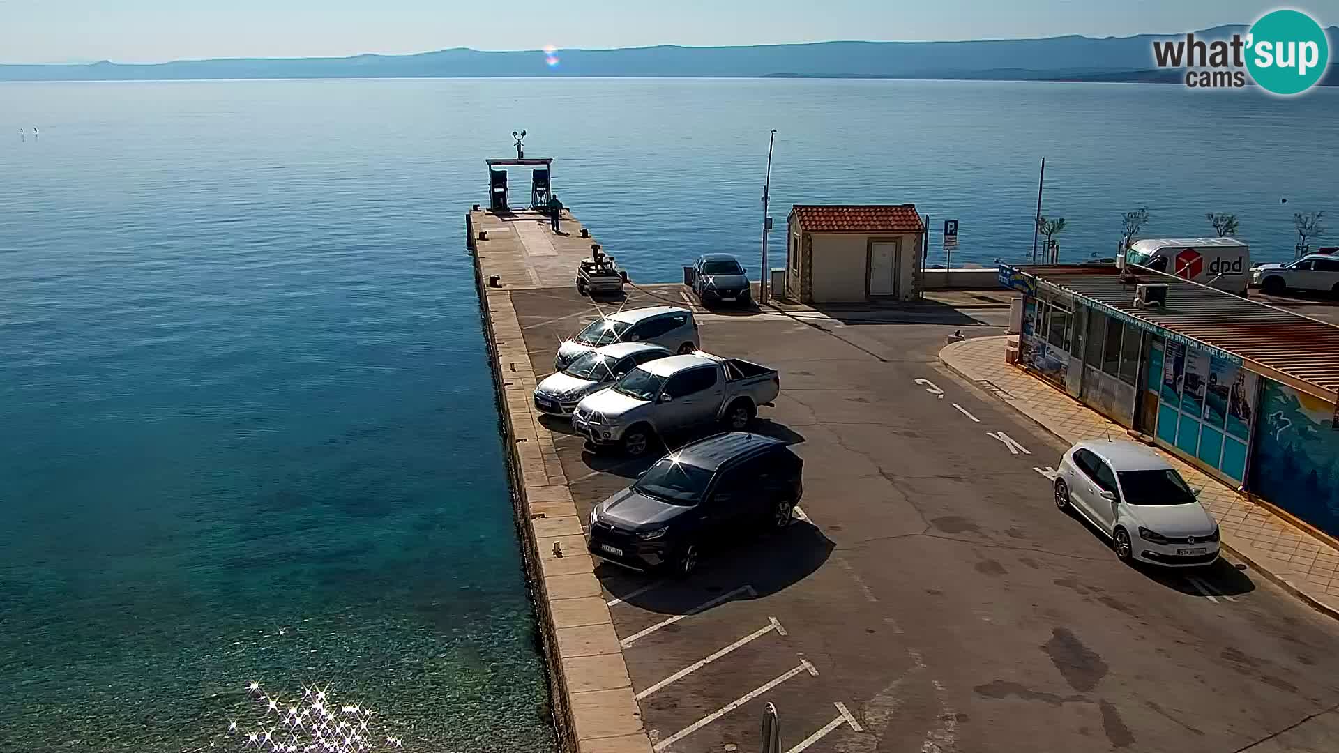 Webcam Bol Centro e Marina – Vista live dal porto di Bol