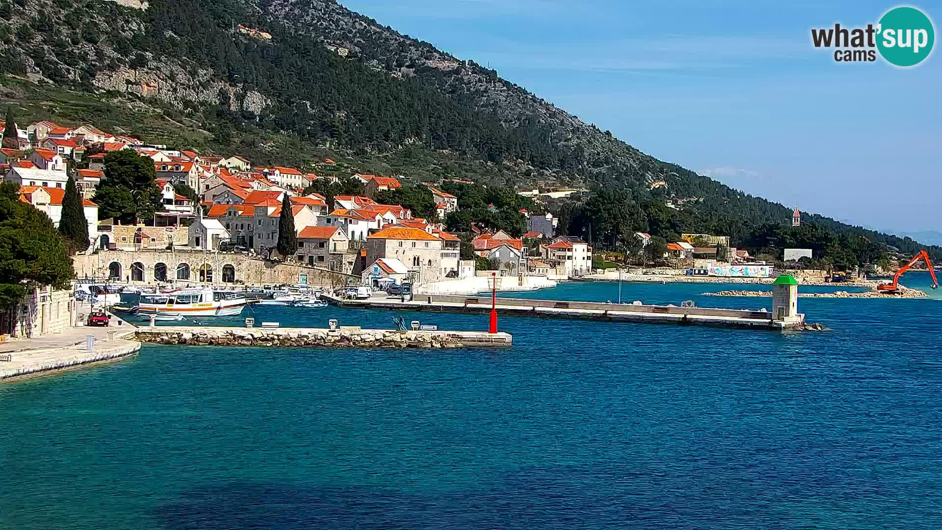Webcam Bol Hafen & Ortszentrum – Liveblick aus Bol auf der Insel Brač