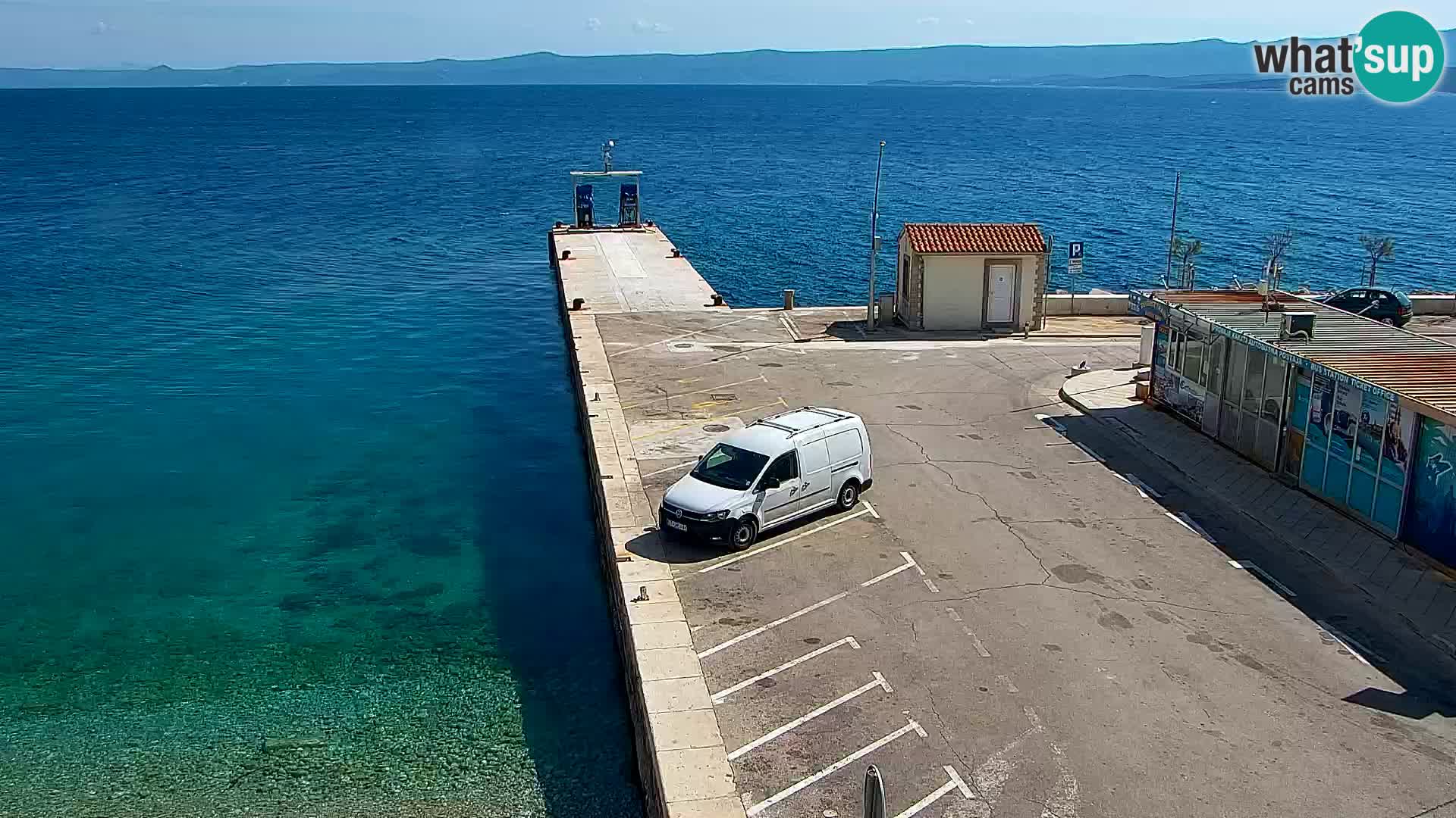 Webcam Bol Centro e Marina – Vista live dal porto di Bol