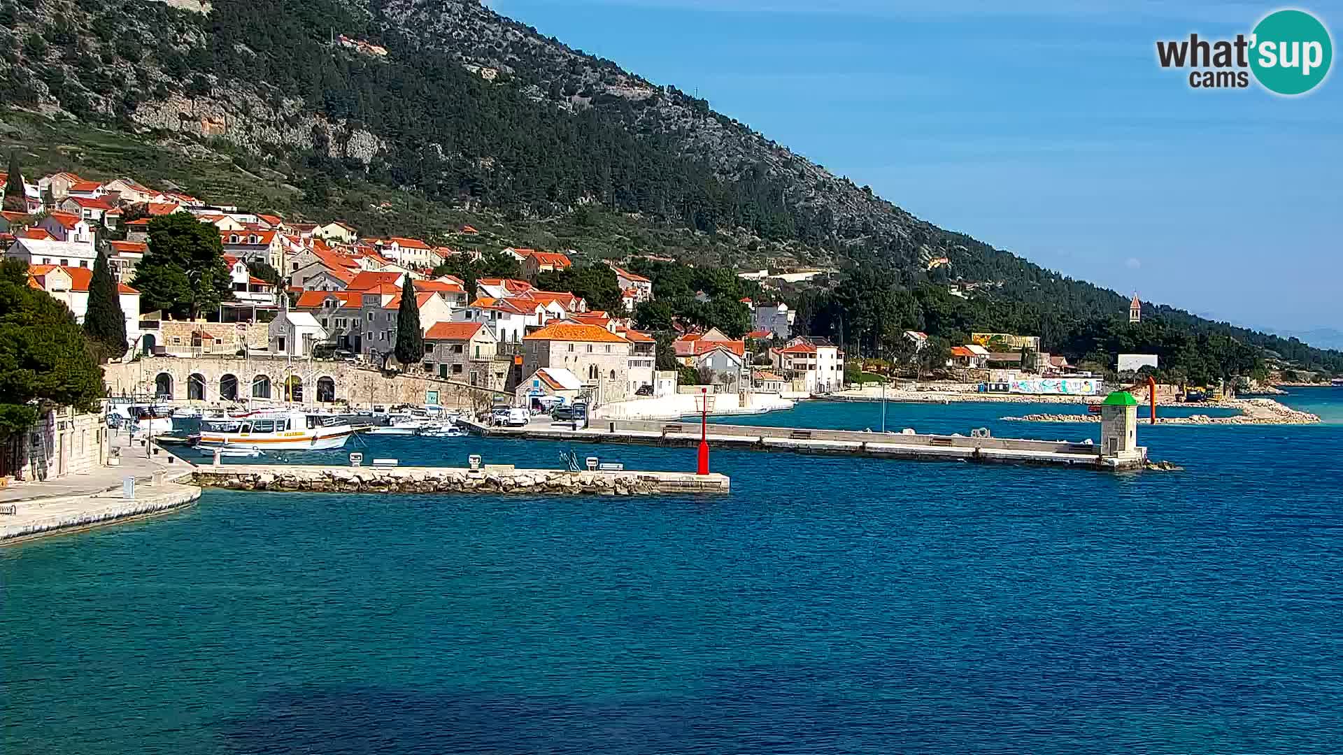 Webcam Bol Hafen & Ortszentrum – Liveblick aus Bol auf der Insel Brač