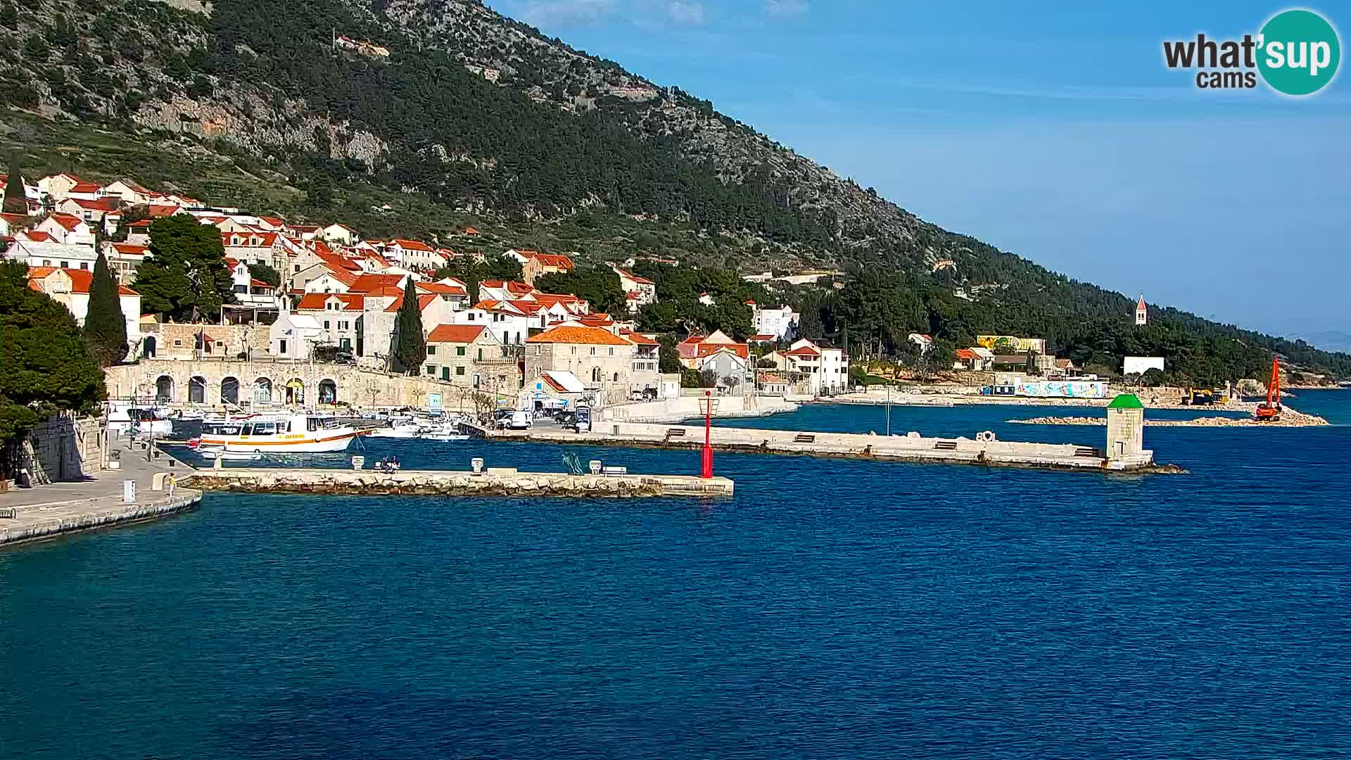 Webcam Bol Town Center & Marina – Live View from Bol, Brač