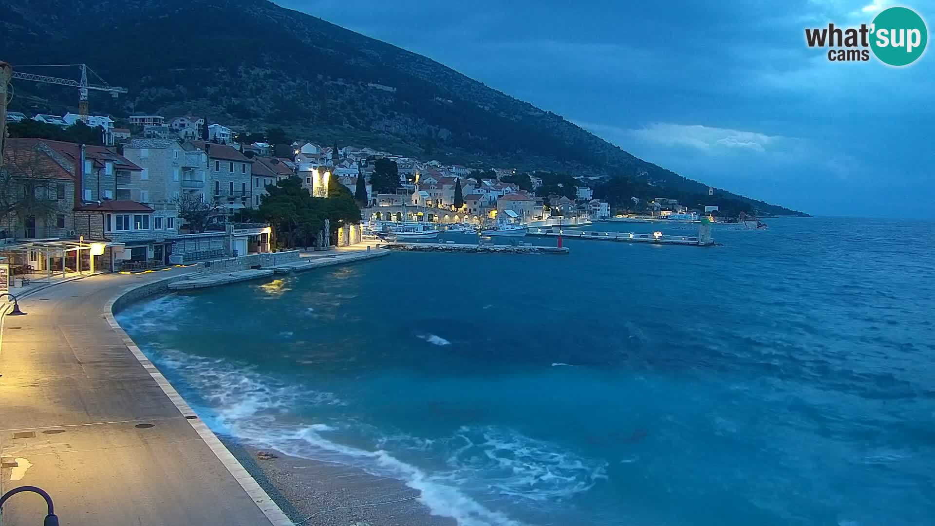 Webcam Bol Centro e Marina – Vista live dal porto di Bol