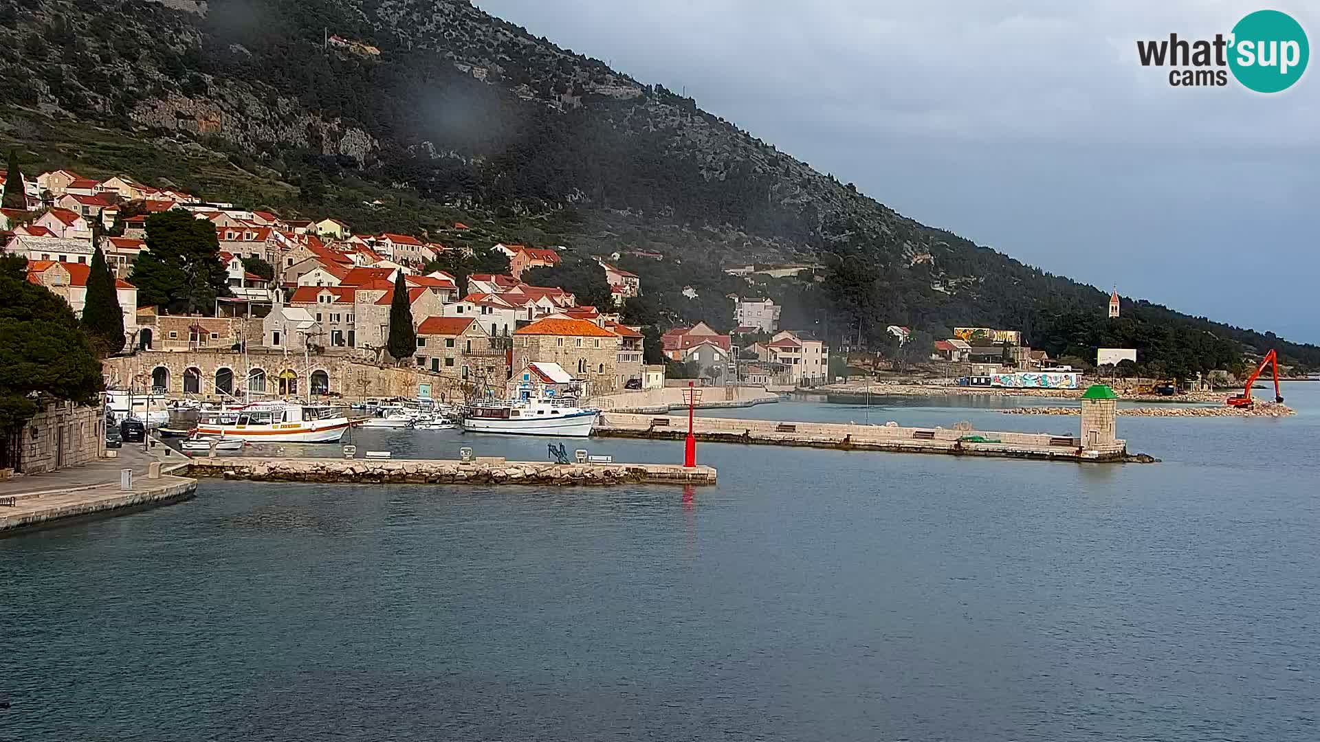 Webcam Bol Hafen & Ortszentrum – Liveblick aus Bol auf der Insel Brač