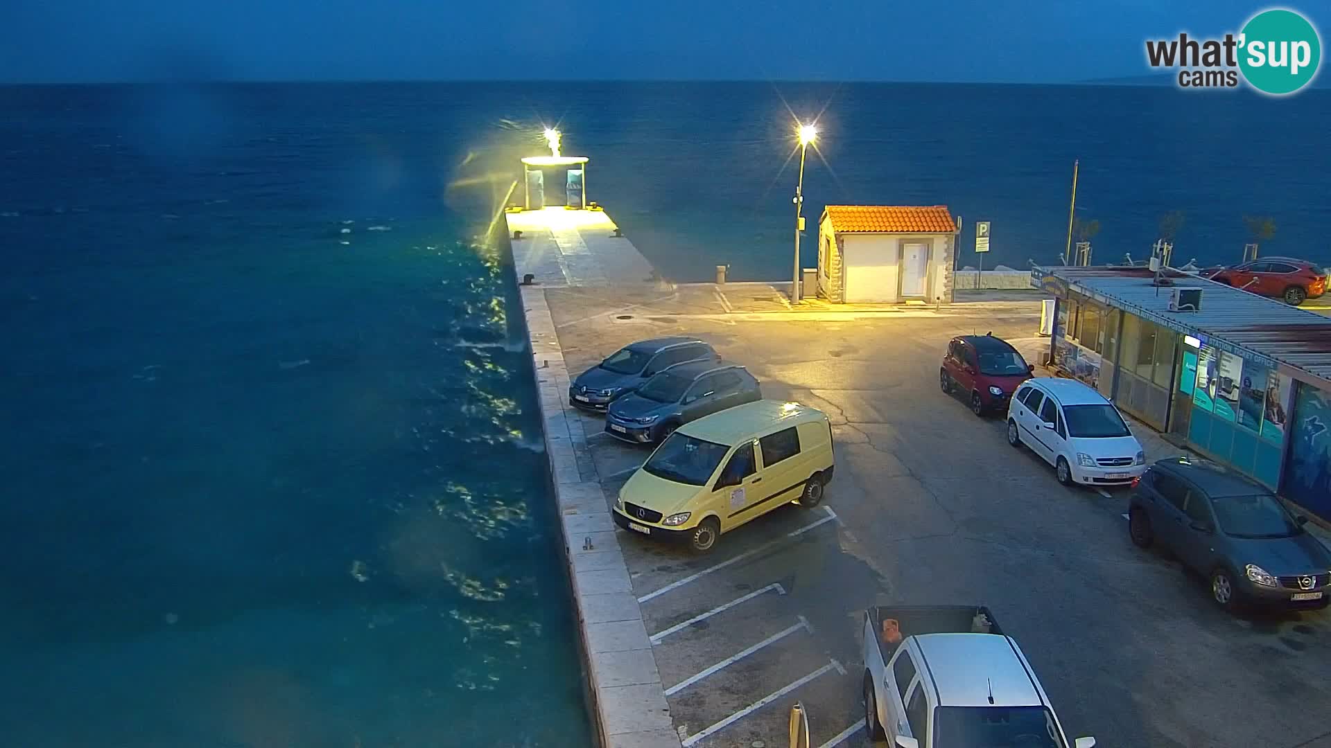 Webcam Bol Centro e Marina – Vista live dal porto di Bol