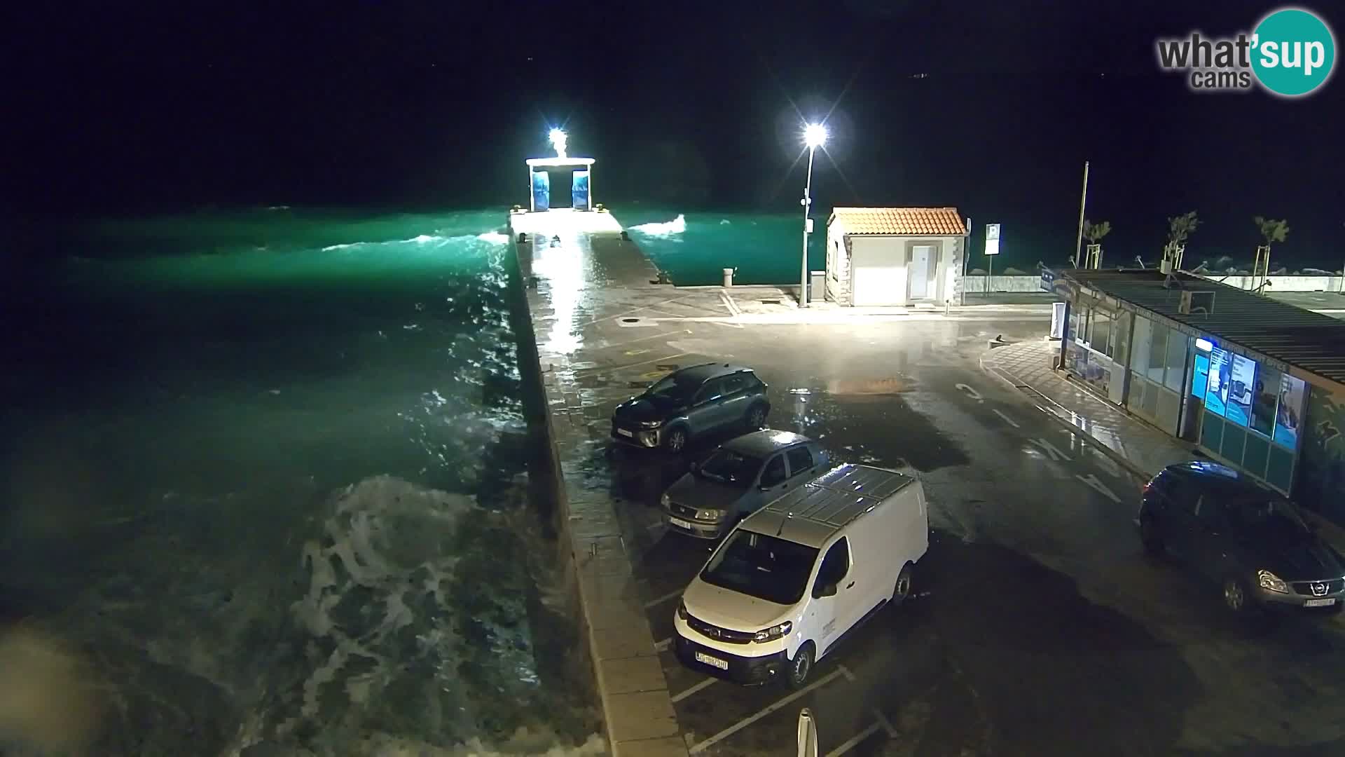 Webcam Bol Centro e Marina – Vista live dal porto di Bol