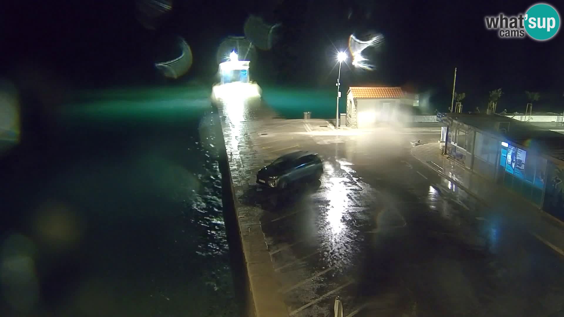 Webcam Bol Centro e Marina – Vista live dal porto di Bol