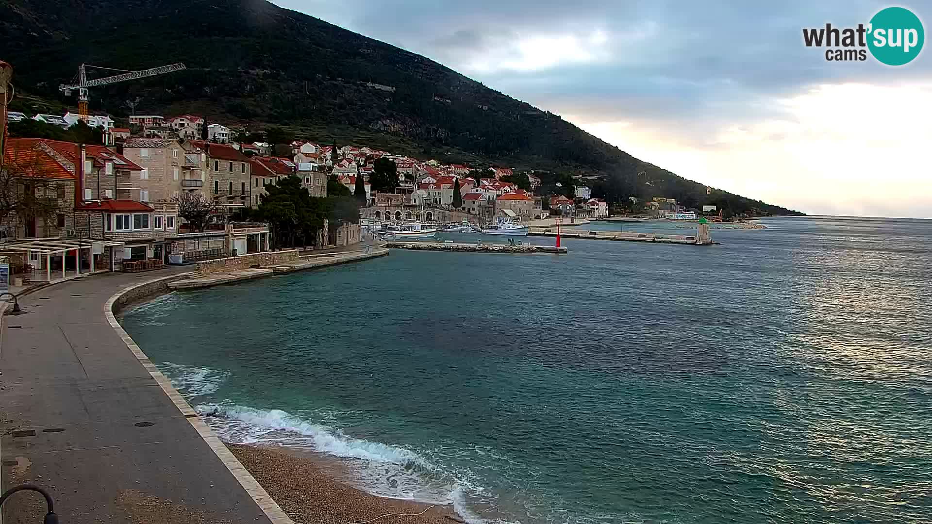 Webcam Bol Hafen & Ortszentrum – Liveblick aus Bol auf der Insel Brač