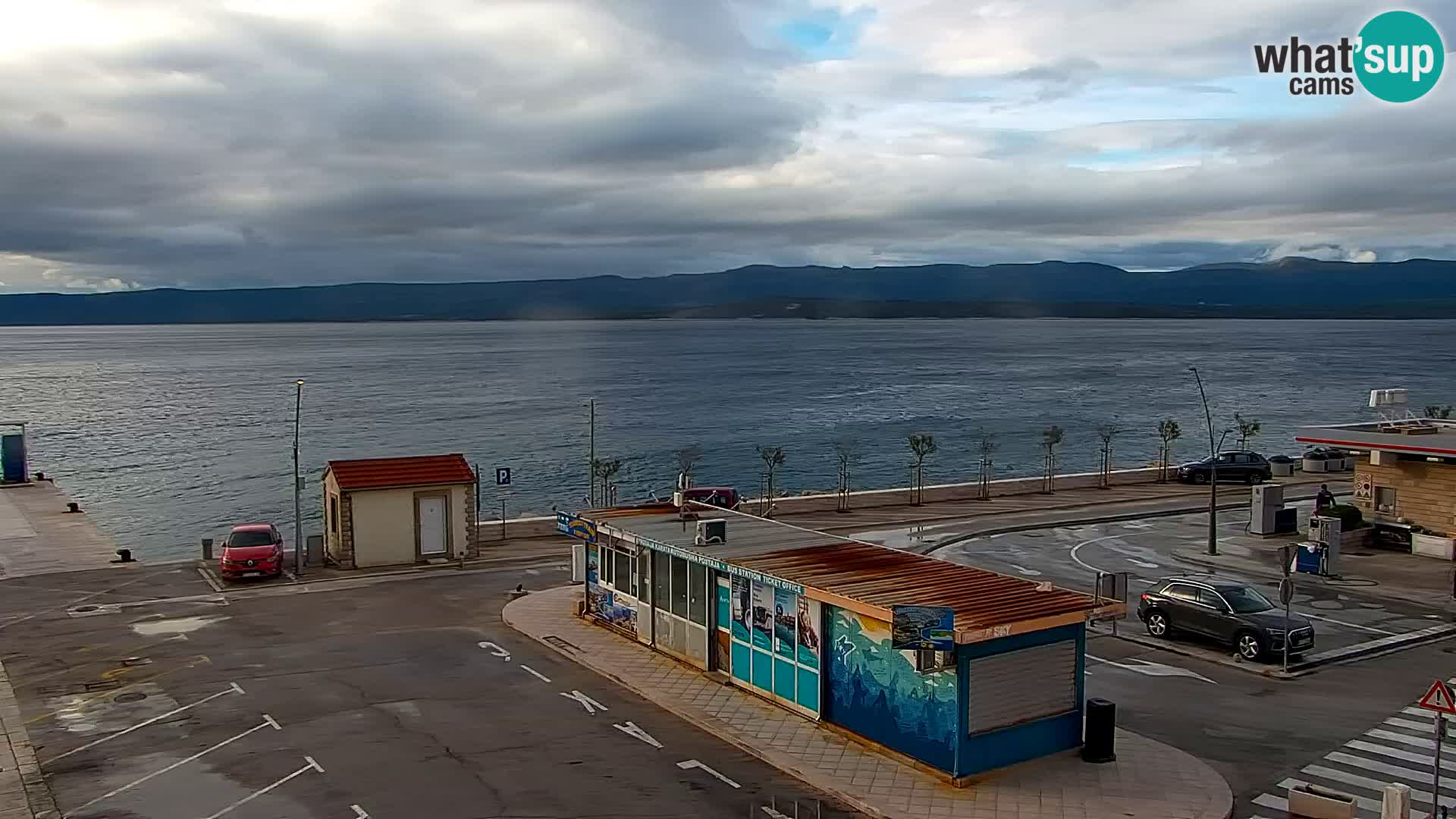 Webcam Bol Centro e Marina – Vista live dal porto di Bol