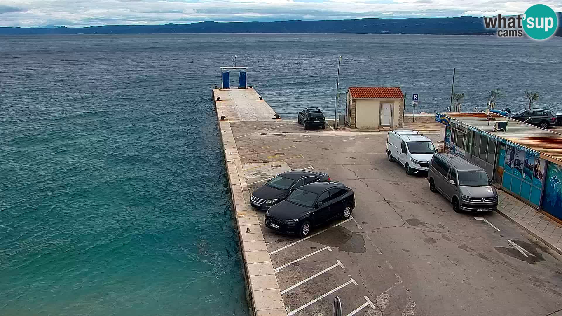 Webcam Bol Centro e Marina – Vista live dal porto di Bol