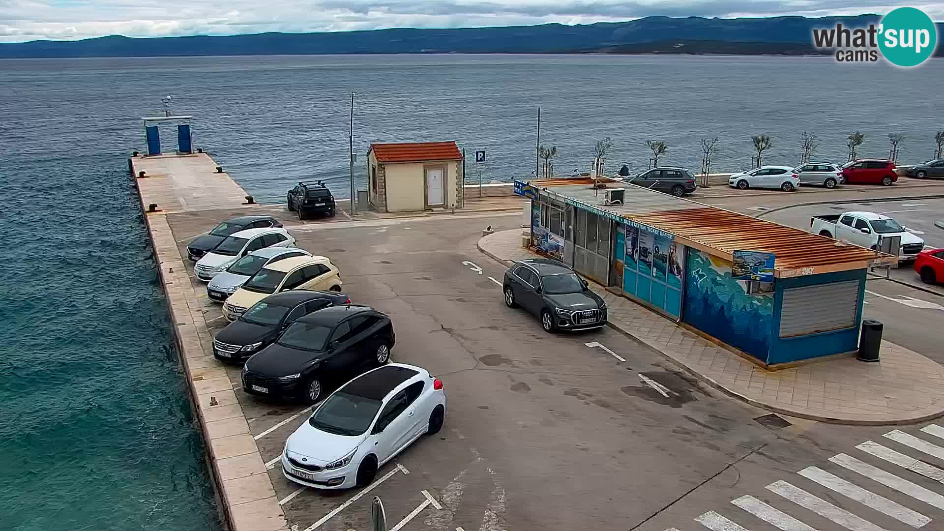 Webcam Bol Centro e Marina – Vista live dal porto di Bol